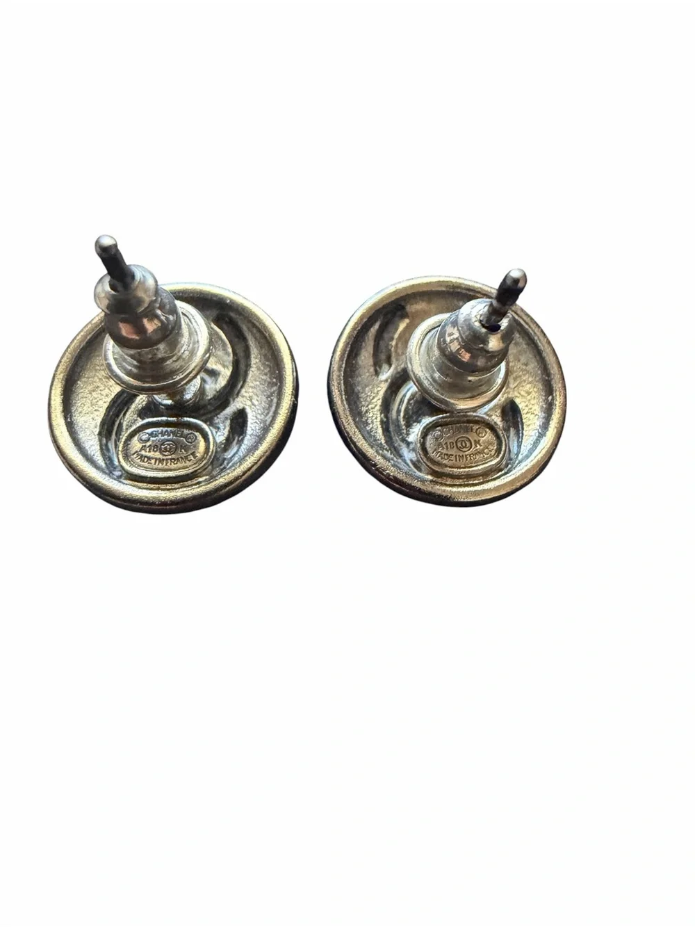 CHANEL Beautiful Gray earrings
